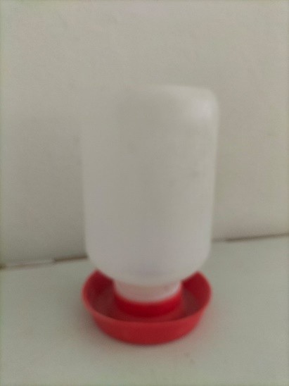 BEBEDERO VITROLERO 2 LT